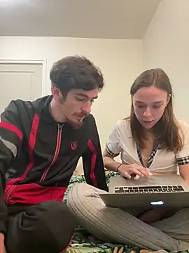 Snapshot of DuoDesir1 chatting on 15, 2, 2026 DuoDesir1 online show from 15, 2, 2026