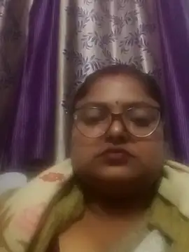 Snapshot of Simran62 chatting on 5, 1, 2026 Simran62 online show from 5, 1, 2026