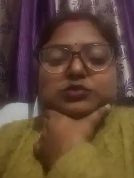 Snapshot of Simran62 chatting on 9, 1, 2026 Simran62 online show from 9, 1, 2026