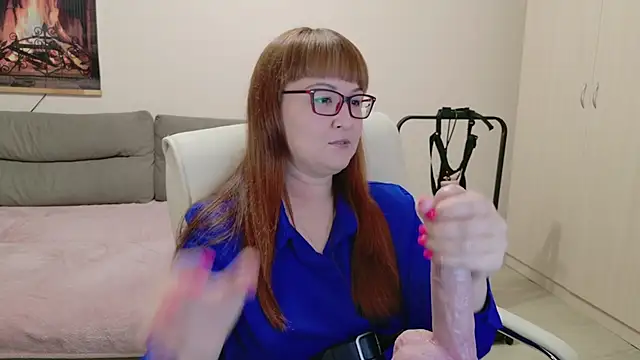 Snapshot of Foxy-lady chatting on 9, 11, 2025 Foxy-lady online show from 9, 11, 2025