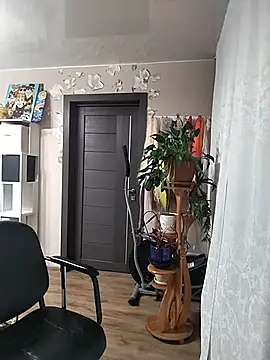 Snapshot of Foxy-lady chatting on 13, 11, 2025 Foxy-lady online show from 13, 11, 2025