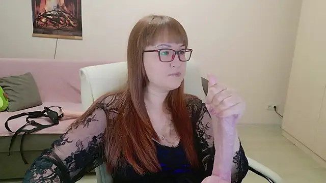 Snapshot of Foxy-lady chatting on 21, 11, 2025 Foxy-lady online show from 21, 11, 2025