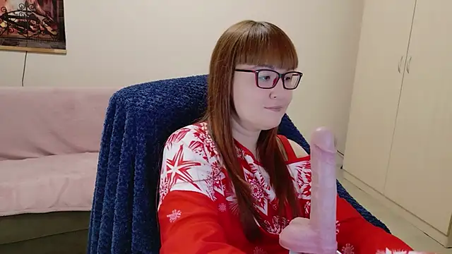 Snapshot of Foxy-lady chatting on 13, 12, 2025 Foxy-lady online show from 13, 12, 2025