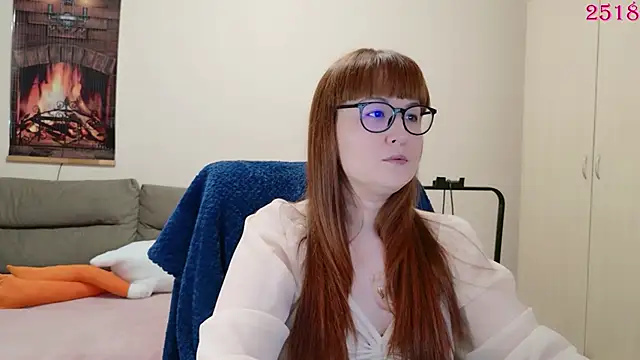 Foxy-lady online show from 5, 4, 2026