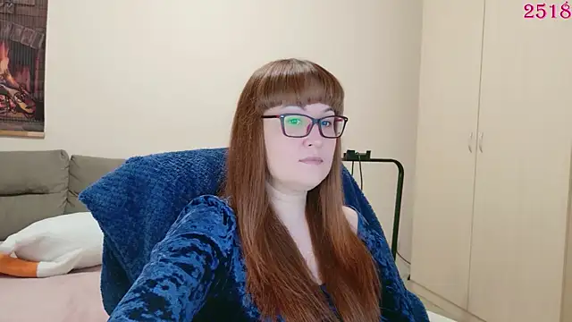 Foxy-lady online show from 6, 4, 2026