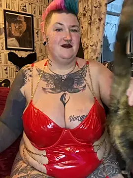 DamagedGoddessX online show from 1, 12, 2025