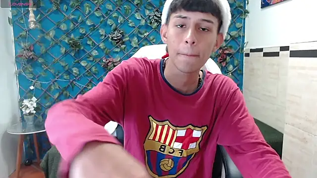 Snapshot of DraxBlade09 chatting on 20, 12, 2025 DraxBlade09 online show from 20, 12, 2025