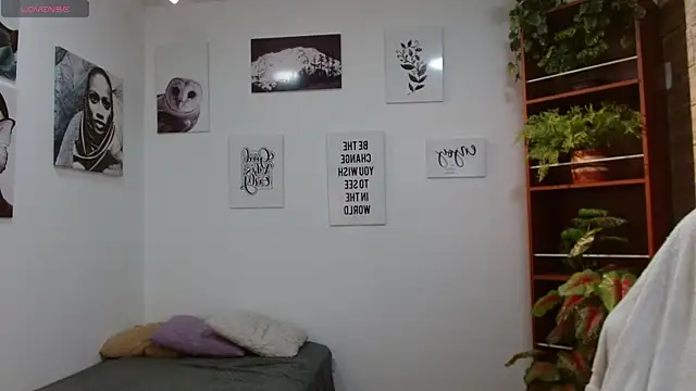 DraxBlade09 online show from 9, 4, 2026