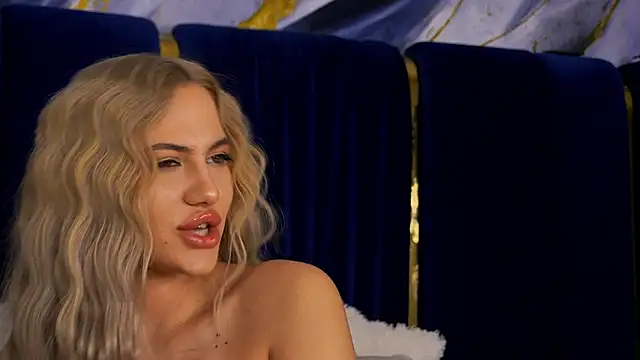 Snapshot of Chloe_GraceeX chatting on 14, 12, 2025 Chloe GraceeX online show from 14, 12, 2025