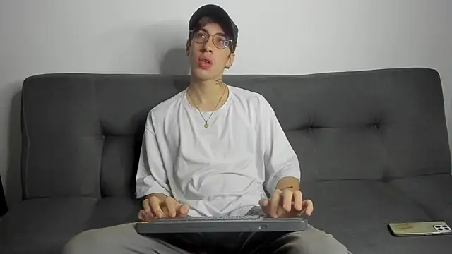 Snapshot of Dio__morningstar chatting on 20, 11, 2025 Dio morningstar online show from 20, 11, 2025