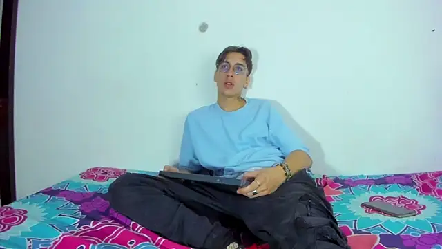 Snapshot of Dio__morningstar chatting on 27, 11, 2025 Dio morningstar online show from 27, 11, 2025