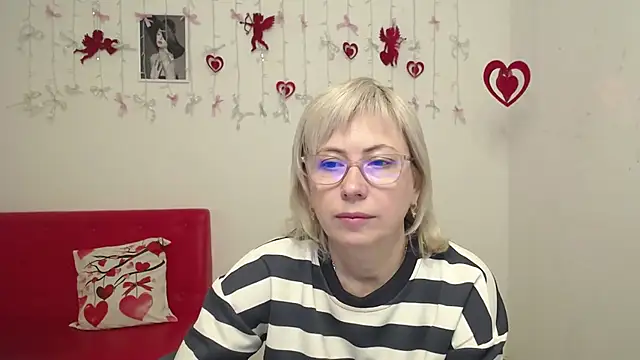 Snapshot of LaurenWishy chatting on 2, 2, 2026 LaurenWishy online show from 2, 2, 2026