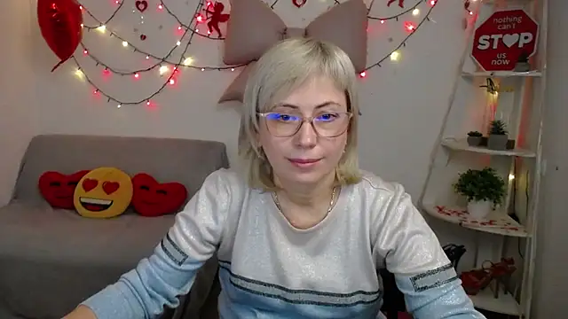 Snapshot of LaurenWishy chatting on 10, 2, 2026 LaurenWishy online show from 10, 2, 2026