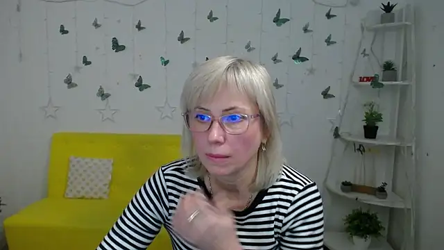 Snapshot of LaurenWishy chatting on 20, 2, 2026 LaurenWishy online show from 20, 2, 2026