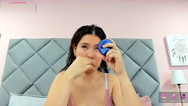 Snapshot of CelesteAdamsss chatting on 27, 11, 2025 CelesteAdamsss online show from 27, 11, 2025