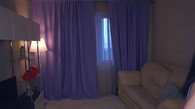 LorrieWilcinski online show from 22, 11, 2025