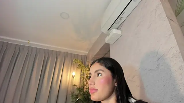 IsabelaStefano online show from 19, 7, 2026