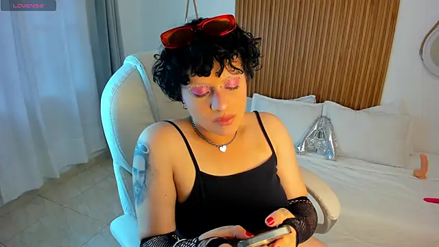 Alaska deluxe online show from 20, 12, 2025