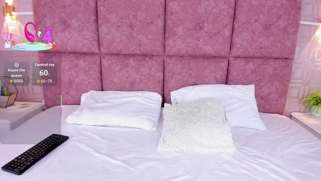 NathalieRoss1 online show from 13, 1, 2026