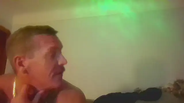 Snapshot of LuxeLoverZ chatting on 19, 11, 2025 LuxeLoverZ online show from 19, 11, 2025