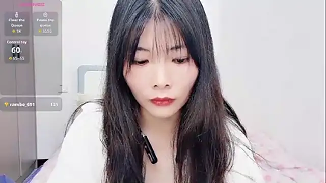 Snapshot of Ava-Baby chatting on 29, 11, 2025 Ava-Baby online show from 29, 11, 2025