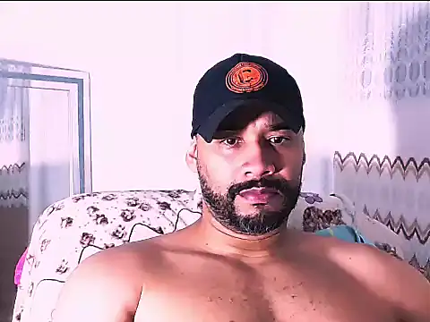 Snapshot of musclehetero chatting on 19, 3, 2026 musclehetero online show from 19, 3, 2026