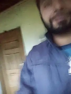 Cute Lucky online show from 7, 4, 2026