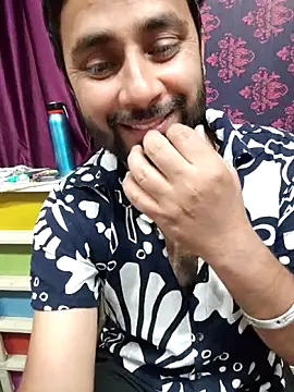 Cute Lucky online show from 14, 4, 2026