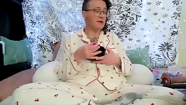 sareberr420 online show from 22, 4, 2026