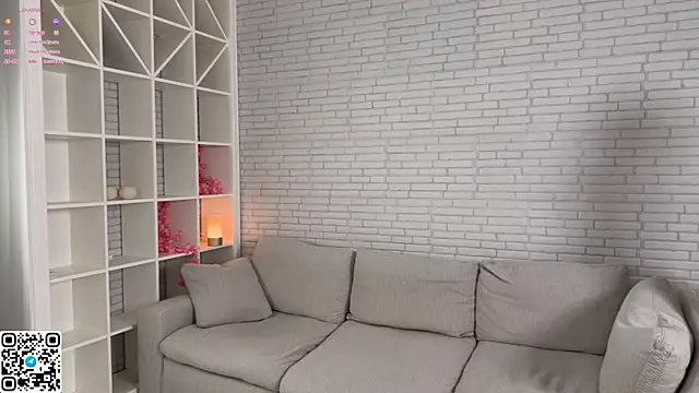 Snapshot of KissYourTessa chatting on 19, 6, 2026 KissYourTessa online show from 19, 6, 2026