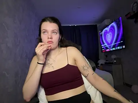 Snapshot of Teresa_Yung chatting on 22, 11, 2025 Teresa Yung online show from 22, 11, 2025