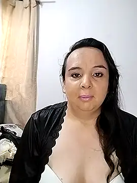 Ivonne 17 online show from 20, 11, 2025