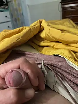 Snapshot of Damien40160 chatting on 7, 4, 2026 Damien40160 online show from 7, 4, 2026