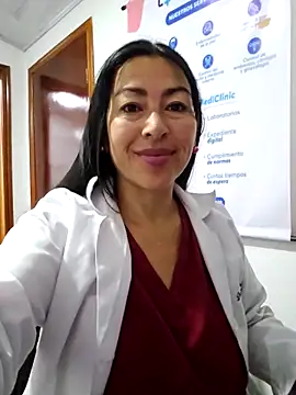 JustSamantha  online show from 8, 4, 2026