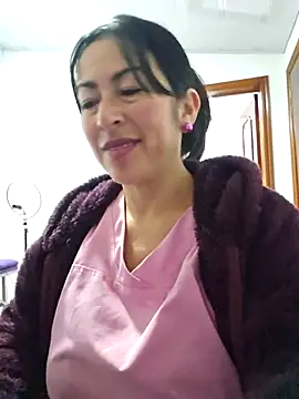 JustSamantha  online show from 18, 4, 2026