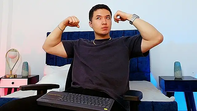 Snapshot of Ethan-Connor chatting on 10, 1, 2026 Ethan-Connor online show from 10, 1, 2026