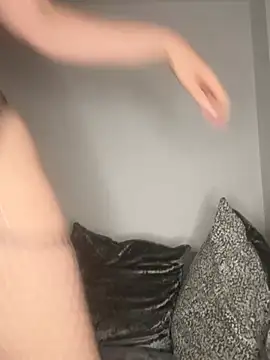 BootyQueenApril online show from 4, 6, 2026