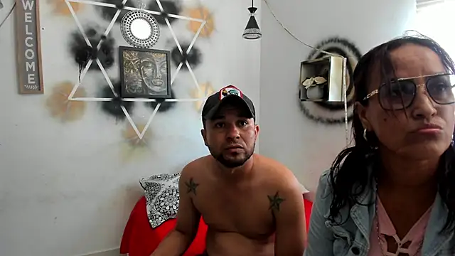 StephaniaAndRandy online show from 26, 11, 2025