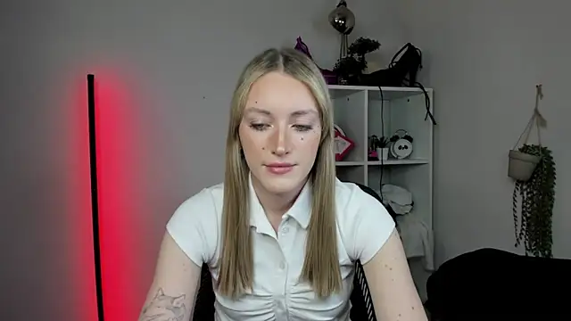 EvelynBlond online show from 31, 3, 2026