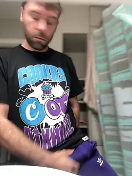 strippingmale1 online show from 16, 6, 2026