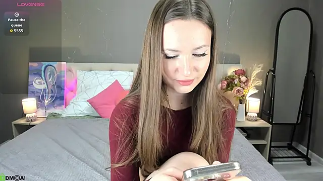 Snapshot of Malika_Raspberry chatting on 8, 2, 2026 Malika Raspberry online show from 8, 2, 2026