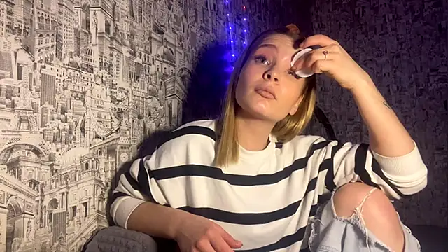 SophieLorein online show from 30, 11, 2025