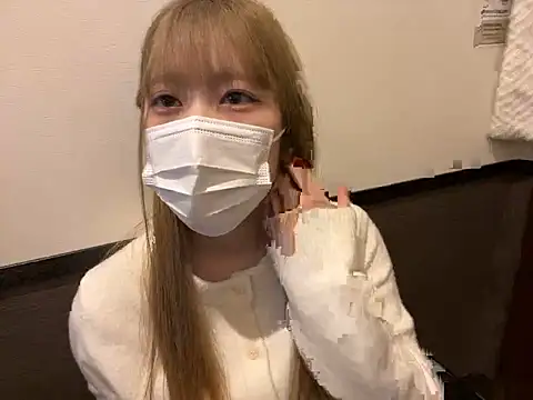 Snapshot of binyu_rua chatting on 15, 12, 2025 binyu rua online show from 15, 12, 2025