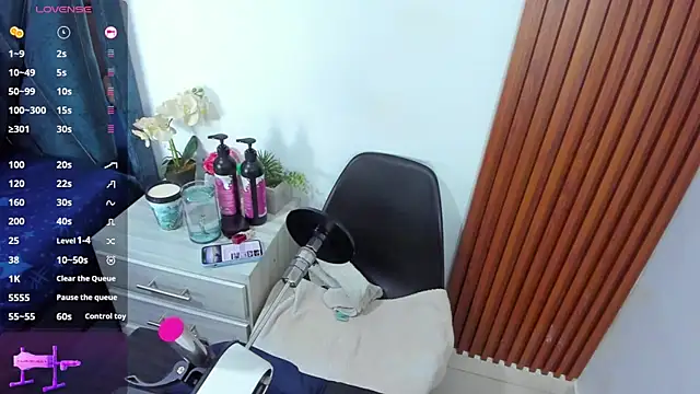 Latina candy01 online show from 15, 12, 2025