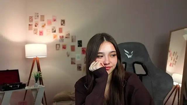 Vexorine online show from 13, 12, 2025