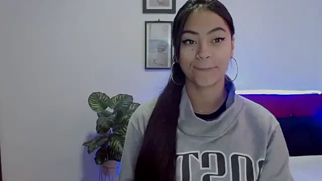 Juliana  lx online show from 15, 4, 2026