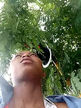 Sweethoneypot25 online show from 4, 3, 2026