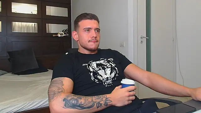 ElijahThorne online show from 19, 1, 2026