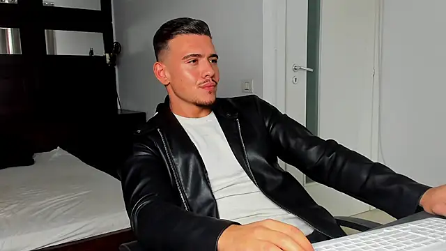 ElijahThorne online show from 26, 3, 2026