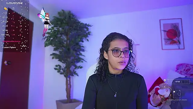 Snapshot of megan_ssmith chatting on 24, 11, 2025 megan ssmith online show from 24, 11, 2025